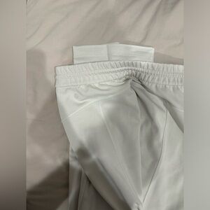 Lululemon softstreme pants in bone